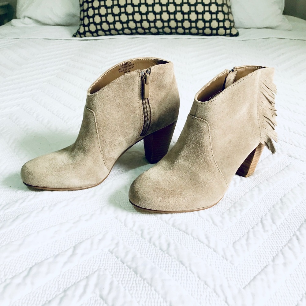 Tahari Camila Taupe Suede Ankle Boot W/ Fringe 6.5 - image 3